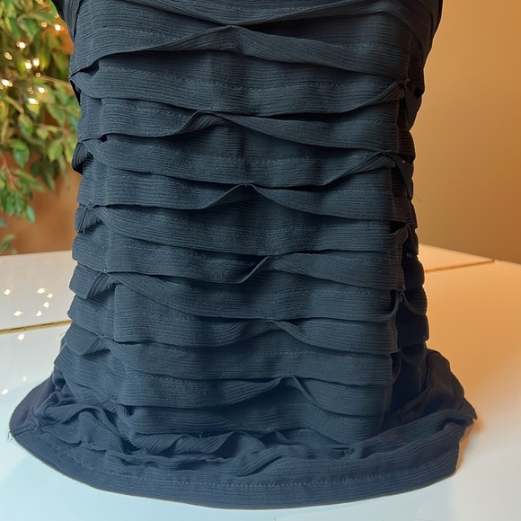 🖤ANN TAYLOR BLACK WOVEN LAYERED FABRIC TOP SIZE MEDIUM PETITE🖤 - Picture 8 of 13